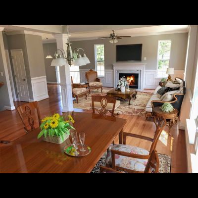 Dining & Living Room (1)